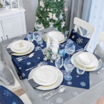 ŚNIEŻKI VELVET · Serweta wodoodporna · 85x85 cm · kolor granatowy ze srebrnym