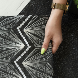 BŁYSZCZĄCA NOC Bieżnik, szerokość 35cm x wysokość 180cm, kolor 010 czarny 891904