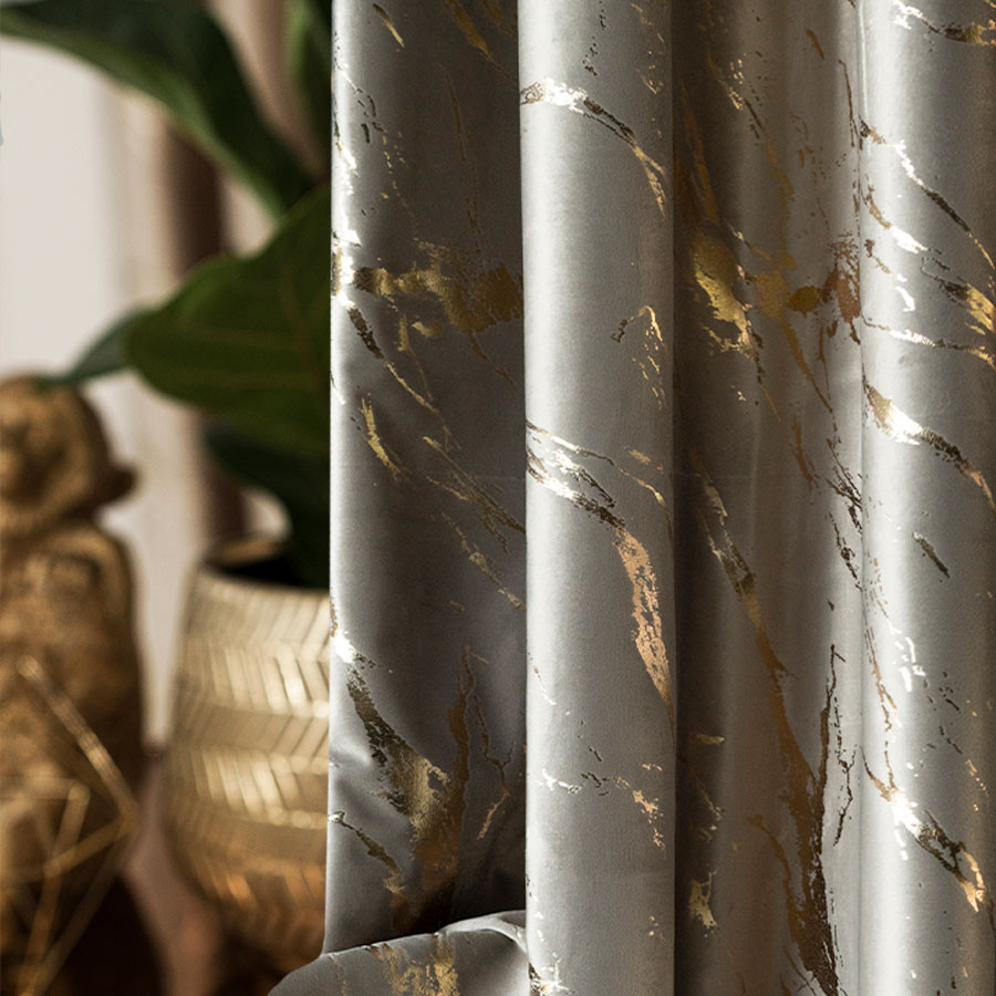 MARMA Zasłona gotowa na taśmie, szerokość 140cm x wysokość 250cm, kolor 017 szarobeżowy ze złotym nadrukiem na VELVI TD0