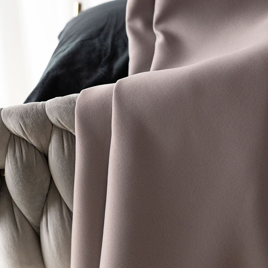 DONA Zasłona gotowa typu blackout na przelotkach, szerokość 140cm x wysokość 250cm, kolor 206 szary TD0015