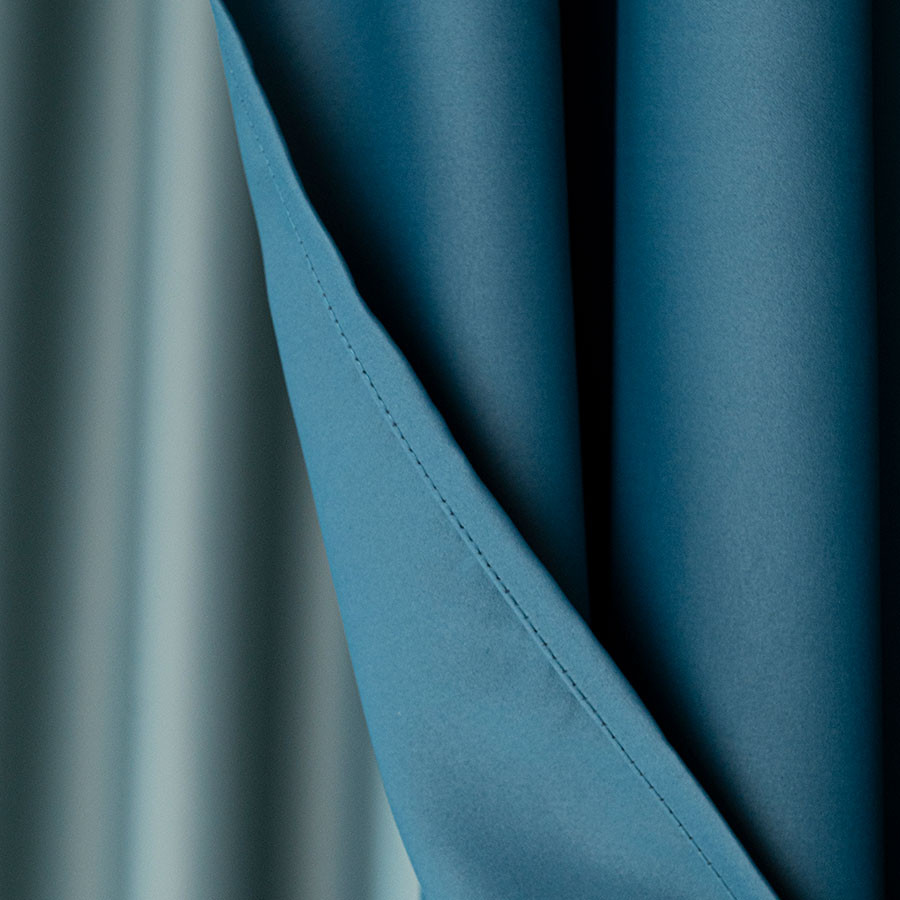 DONA Zasłona gotowa typu blackout na przelotkach, szerokość 140cm x wysokość 250cm, kolor 228 petrol TD0015