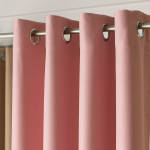 DONA · Zasłona gotowa na przelotkach · 140x250 cm · kolor pastelowy różowy