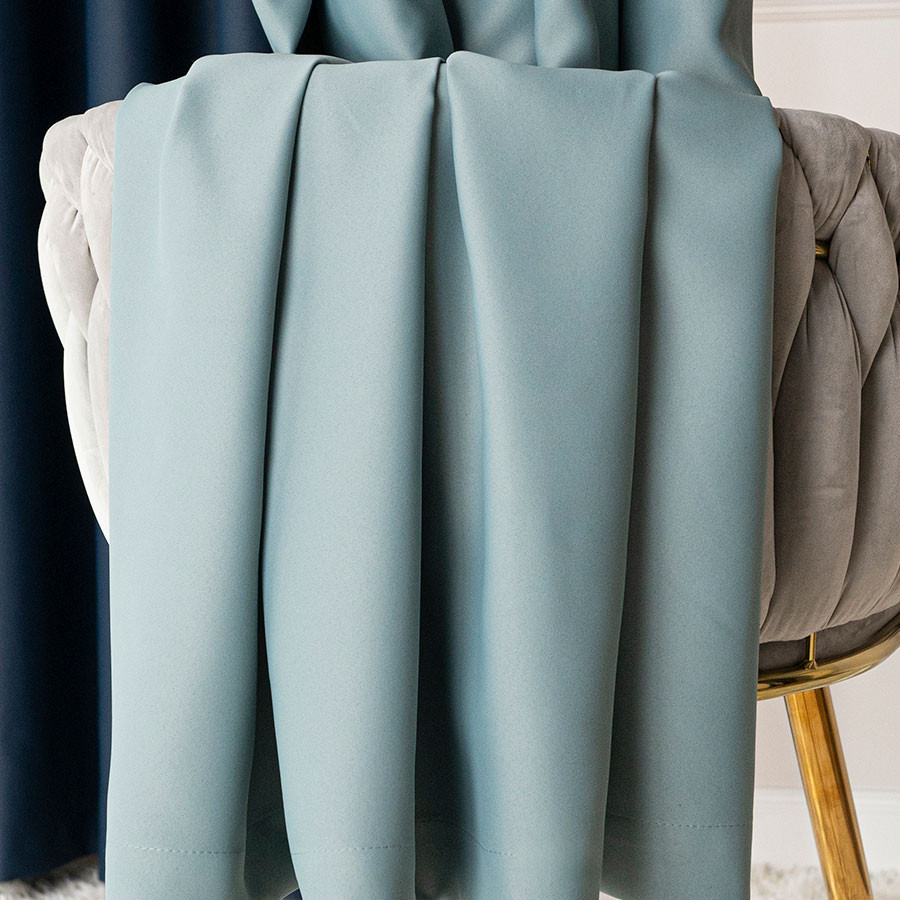 DONA Zasłona gotowa typu blackout na przelotkach, szerokość 140cm x wysokość 250cm, kolor 227 szałwiowy zielony TD0015