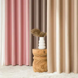 DONA Zasłona gotowa typu blackout na przelotkach, szerokość 140cm x wysokość 250cm, kolor 218 jasny chłodny beżowy TD0015