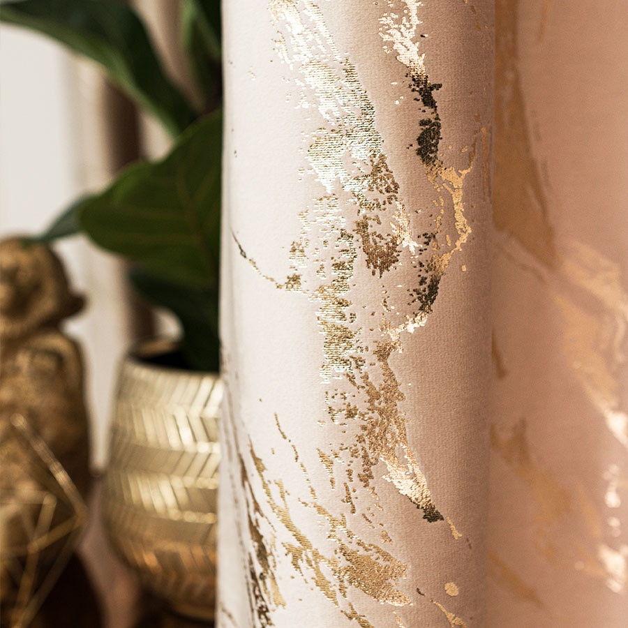 MARMA Zasłona gotowa na taśmie, szerokość 140cm x wysokość 250cm, kolor 003 jasny beżowy ze złotym nadrukiem na VELVI TD