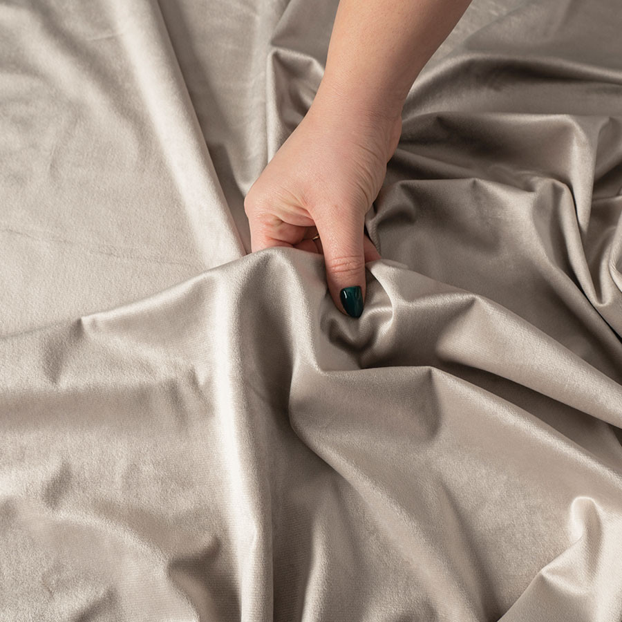 VELVI Zasłona gotowa na przelotkach, szerokość 140 x wysokość 250cm, kolor 017 szaro-beżowy VELVI0