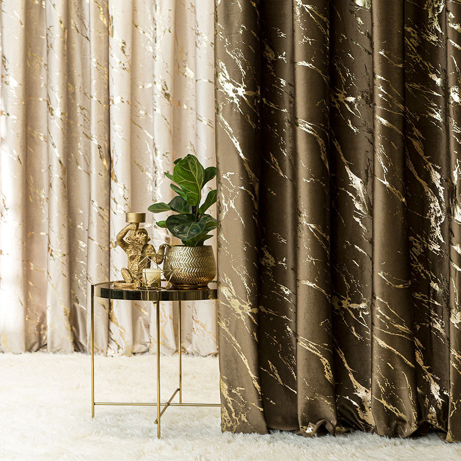 MARMA Zasłona gotowa na taśmie, szerokość 140cm x wysokość 250cm, kolor 002 brązowy ze złotym nadrukiem na VELVI TD0033