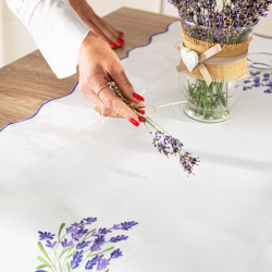 LAWENDOWA POLANA Bieżnik z haftem, szerokość 50cm x wysokość 100cm, kolor 001 biały 291771