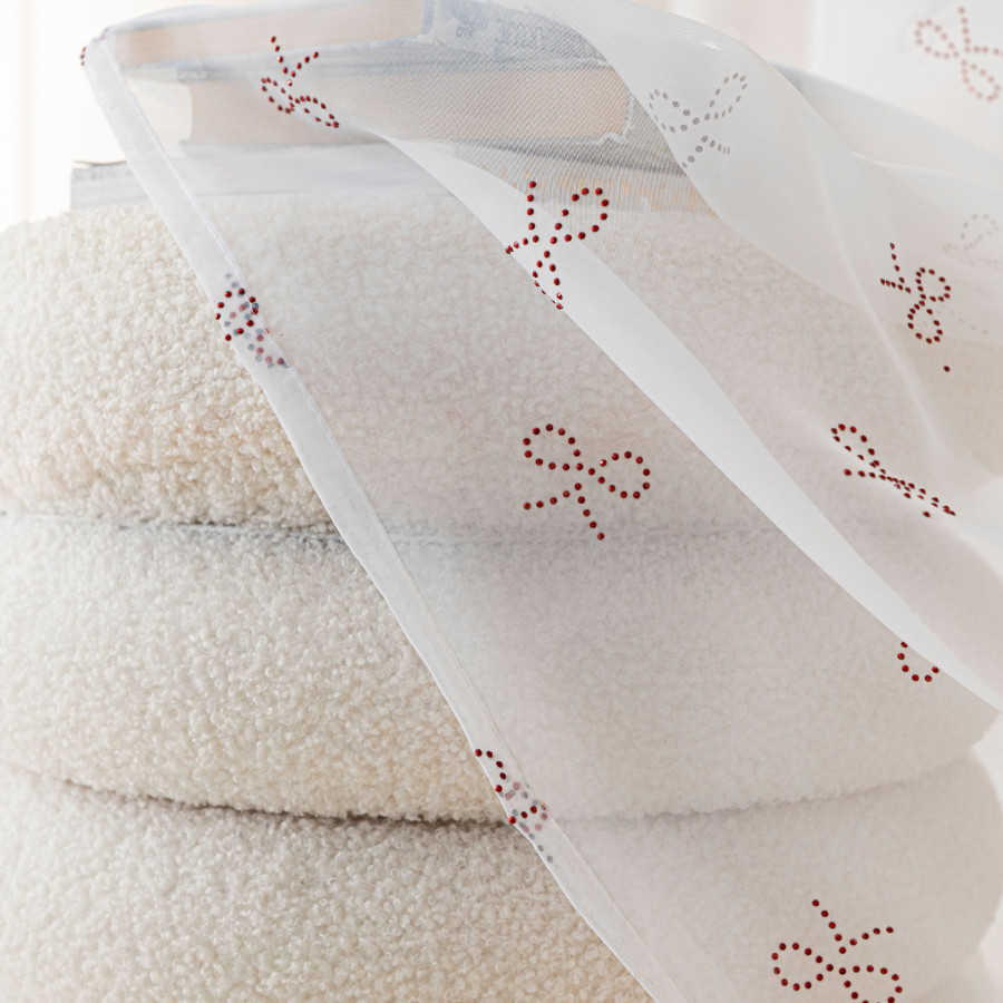 RIBBON Firana gotowa na woalu w diamentowe kokardki, na srebrnych przelotkach, z ołowianką, szerokość 140 x wysokość 250cm