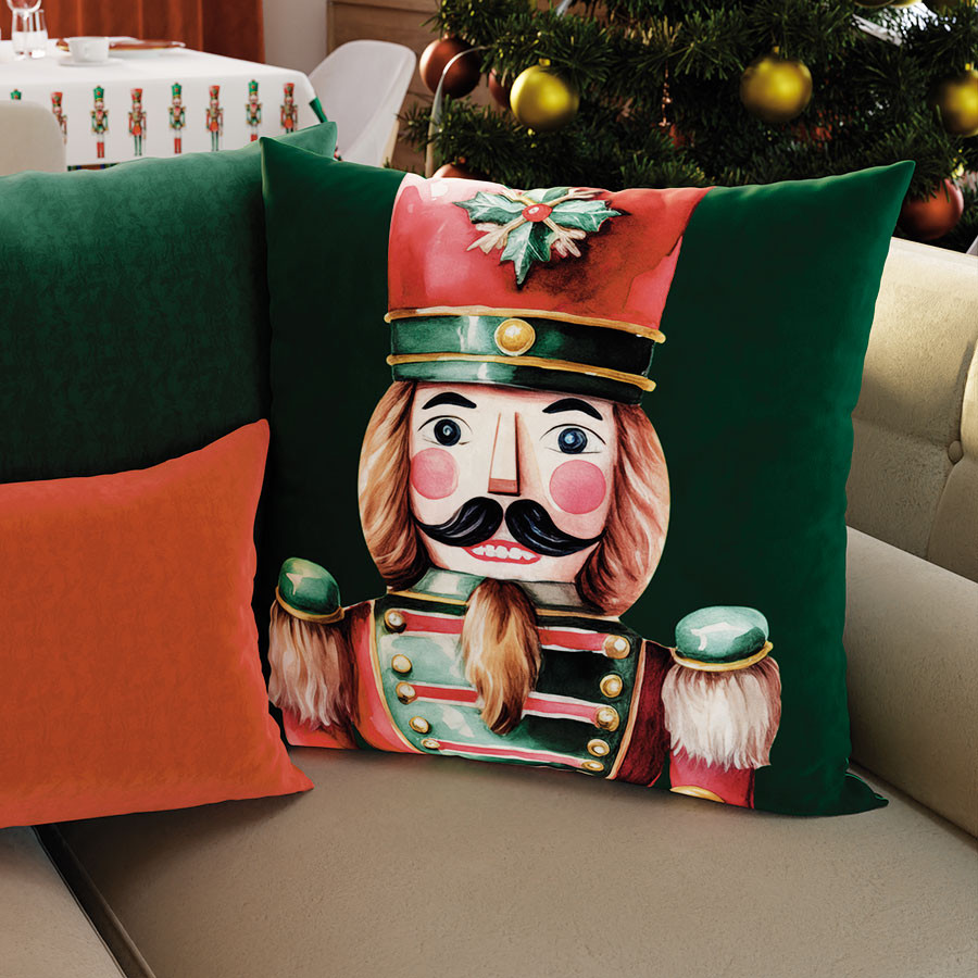 DZIADKI DO ORZECHÓW Poszewka dekoracyjna VELVET, 45x45cm, kolor 002 zielony (do wyczerpania zapasu) PBN279