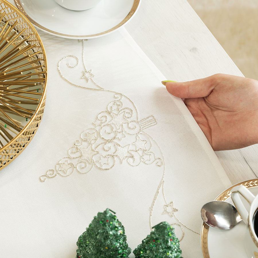 ŚWIĄTECZNY BLASK Bieżnik, szerokość 40cm x wysokość 140cm, kolor 001 biały 615800