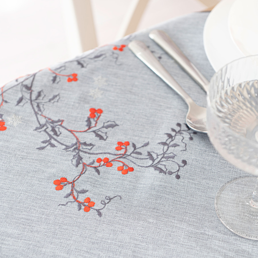 JARZĘBINOWY BLASK Bieżnik z haftem, szerokość 50cm x wysokość 100cm, kolor 007 szary 645310