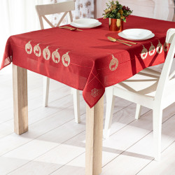 BŁYSZCZĄCY RENIFER Obrus z haftem, szerokość 140cm x wysokość 180cm, kolor 003 czerwony 295157