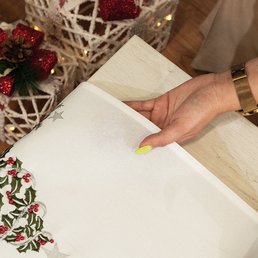 ZIELONY UROK Bieżnik z haftem, szerokość 40cm x wysokość 160cm, kolor 001 biały 892076