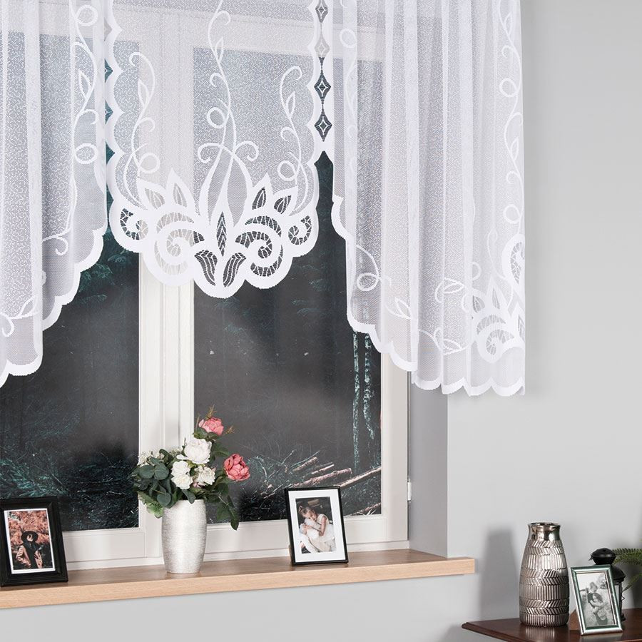 EWELINA - Firanka gotowa żakardowa z podcięciem na dole - 300x120 cm - kolor biały