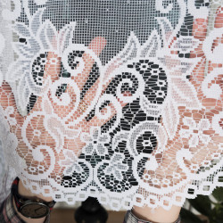 BERENIKA - Firanka gotowa żakardowa z podcięciem na dole - 300x140 cm - kolor biały