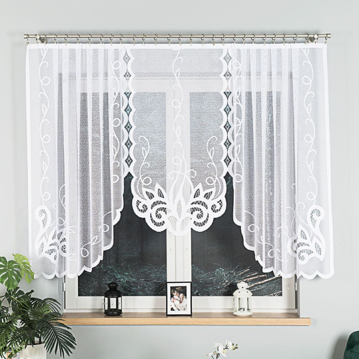 EWELINA · firanka gotowa żakardowa · biała · klasyczny wzór · 300x140