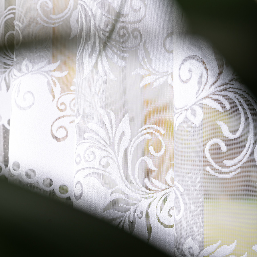 SŁAWOMIRA · firanka gotowa · biała · klasyczny wzór z podcięciem · 300x160