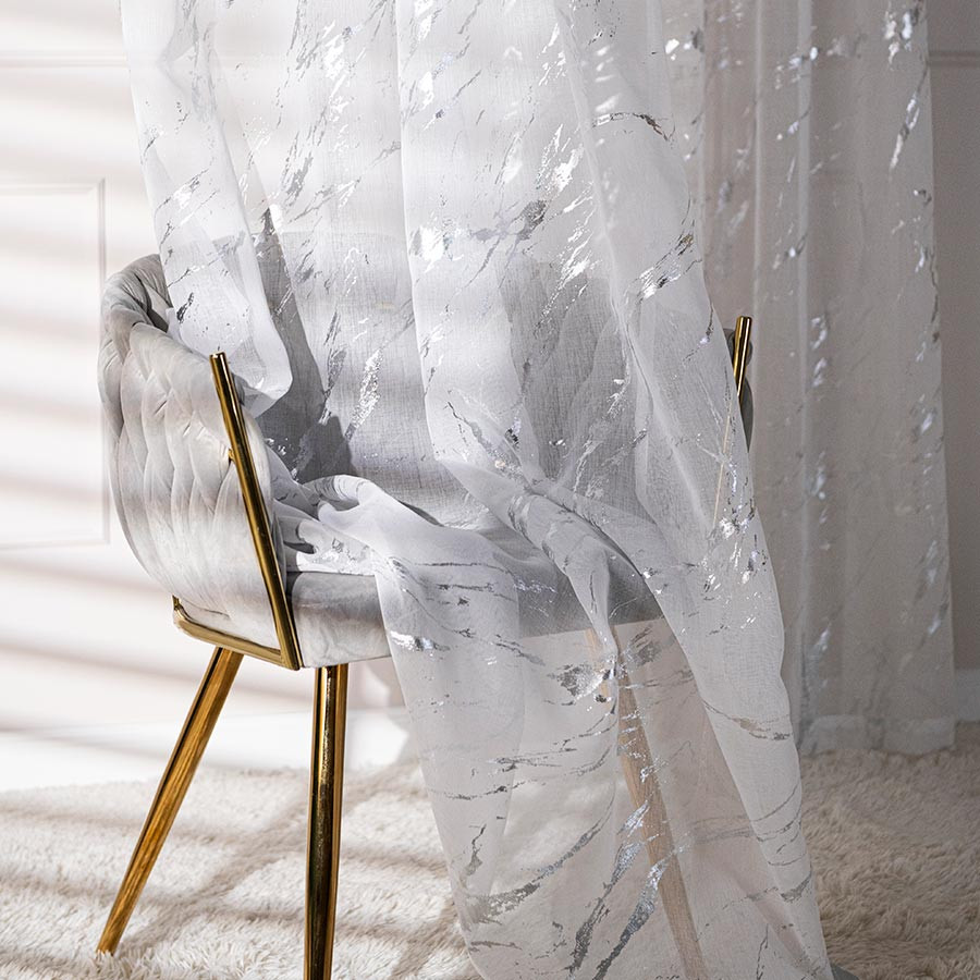 MARMA Firana gotowa na taśmie z ołowianką, szerokość 140cm x wysokość 250cm, kolor 001 biały ze srebrnym zdobieniem