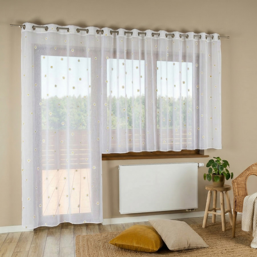 BELLIS Firana gotowa na etaminie w stokrotki, haftowana na srebrnych przelotkach, z ołowianką szerokość 300 x wysokość 160