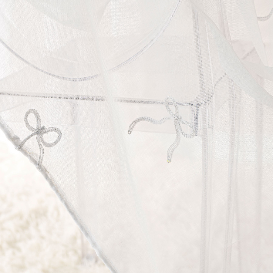 KOKARDKA Firana gotowa na etaminie, haftowana, na srebrnych przelotkach, z ołowianką, szerokość 140 x wysokość 250cm, kolo