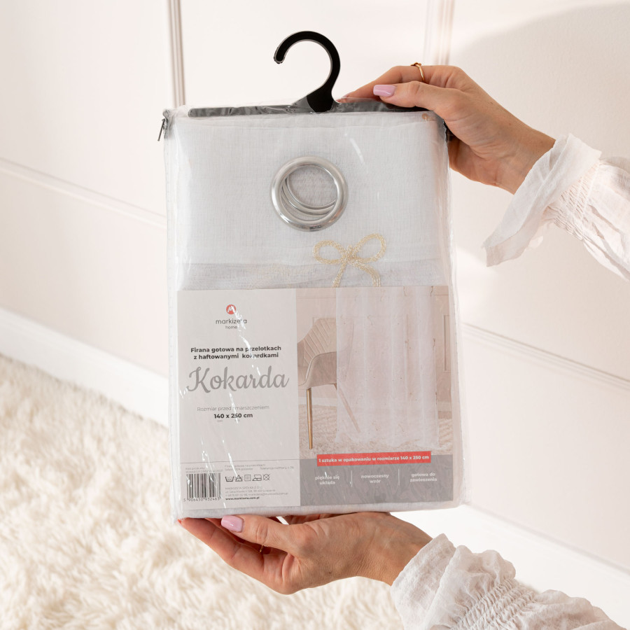 KOKARDKA Firana gotowa na etaminie, haftowana, na srebrnych przelotkach, z ołowianką, szerokość 140 x wysokość 250cm, kolo