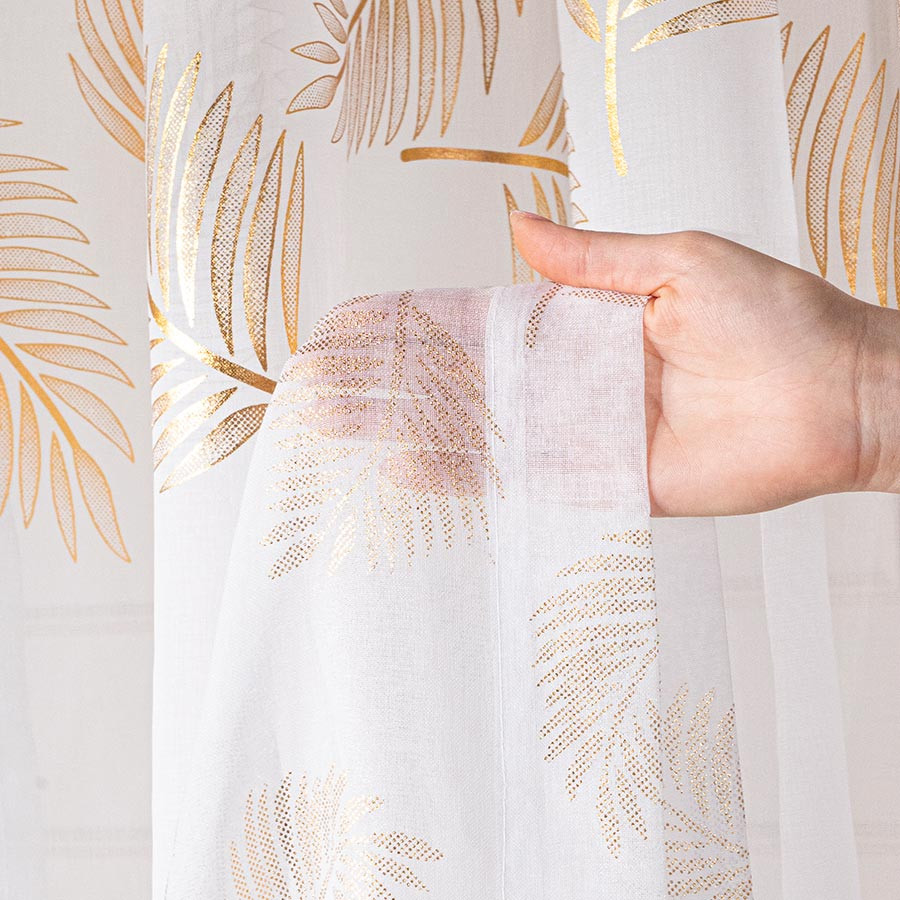 MARIETTA Firana gotowa na przelotkach, szerokość 140cm x wysokość 250cm, kolor 004 biały ze złotym zdobieniem