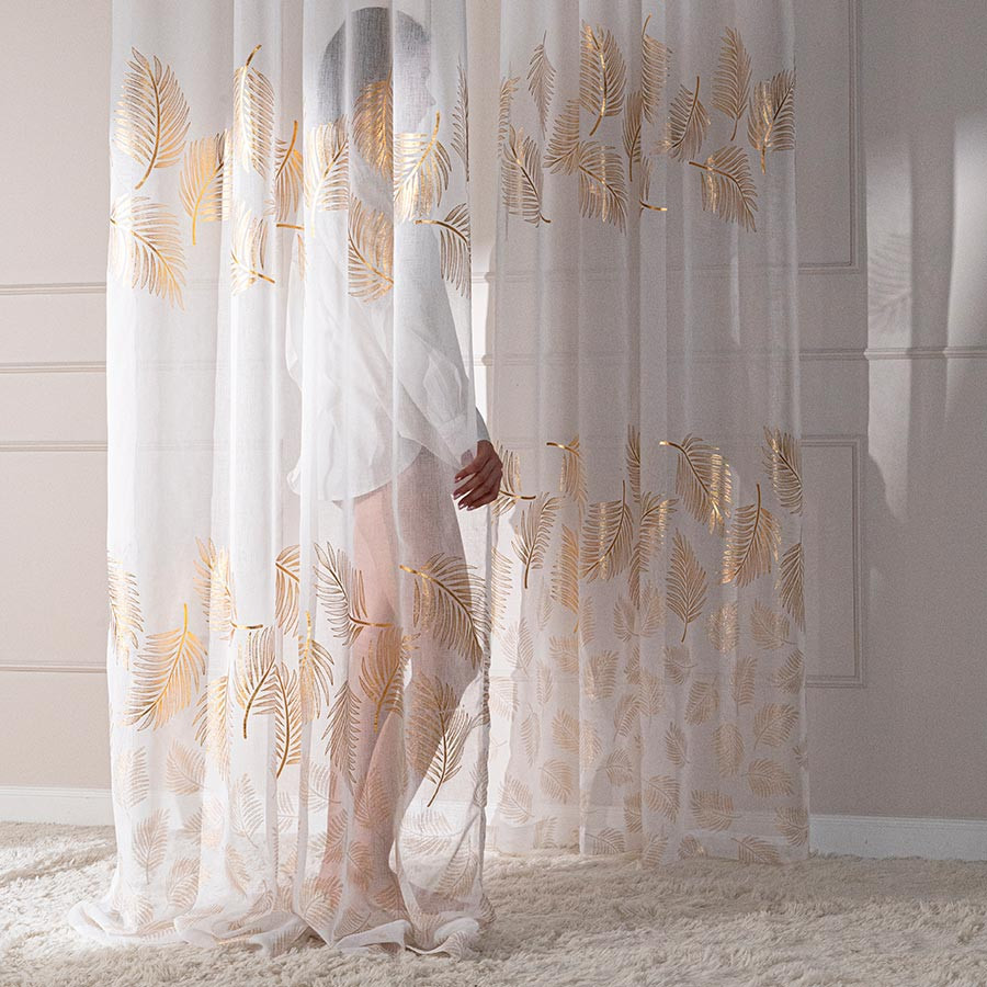 MARIETTA Firana gotowa na przelotkach, szerokość 140cm x wysokość 250cm, kolor 004 biały ze złotym zdobieniem