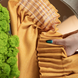 JODEŁKA Zasłona gotowa na taśmie, szerokość 140cm x wysokość 250cm, kolor 019 musztardowy