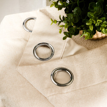 Zasłony na przelotkach