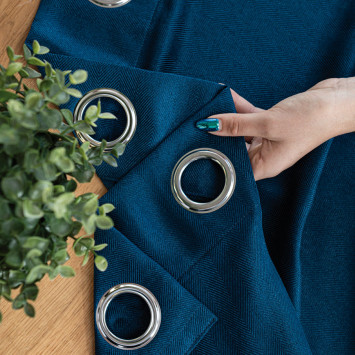 Zasłony na przelotkach