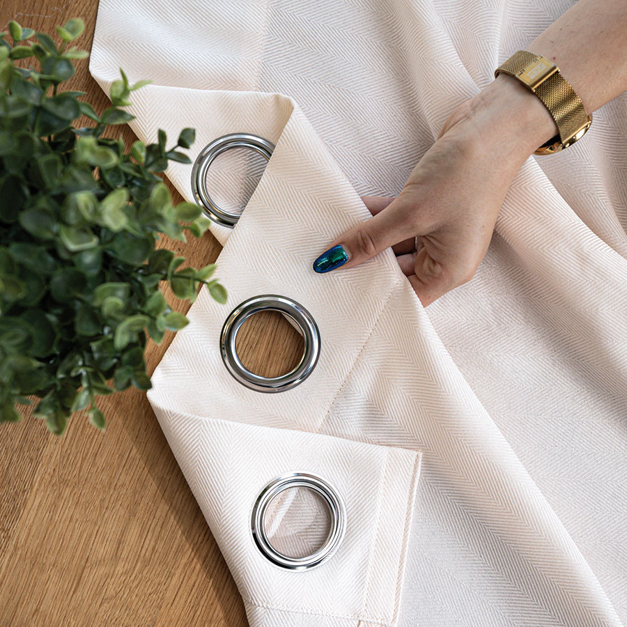 JODEŁKA Zasłona gotowa na przelotkach, szerokość 140cm x wysokość 250cm, kolor 007 kremowy