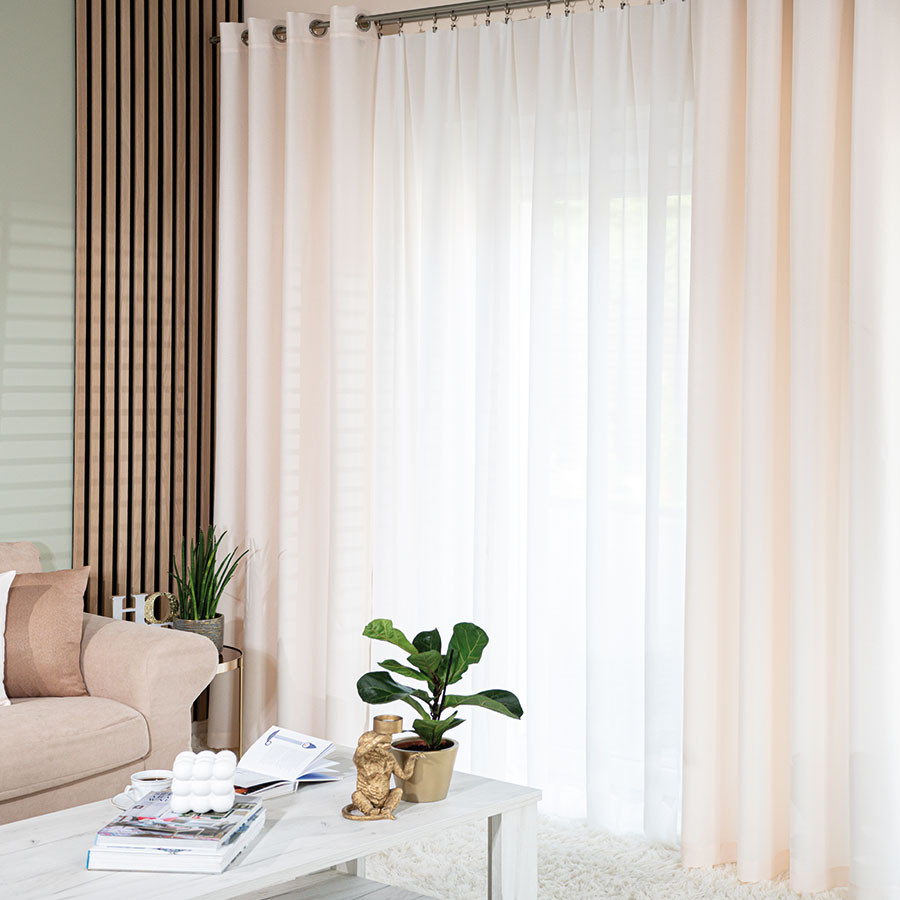 JODEŁKA Zasłona gotowa na przelotkach, szerokość 140cm x wysokość 250cm, kolor 007 kremowy