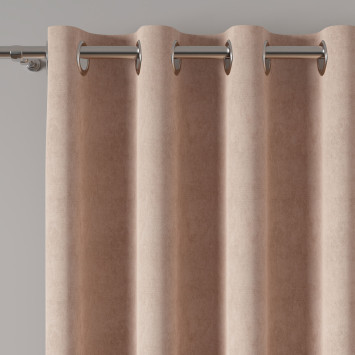 Zasłony na przelotkach