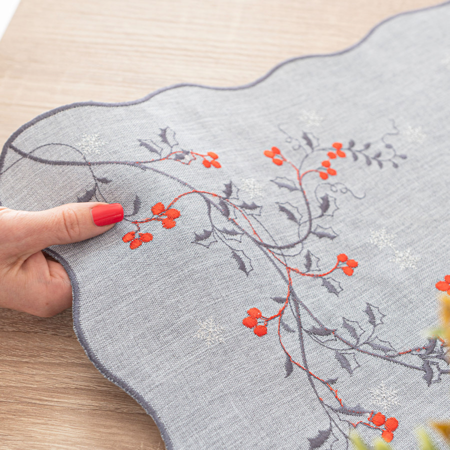 JARZĘBINOWY BLASK Obrus z haftem, szerokość 120cm x wysokość 160cm, kolor 007 szary