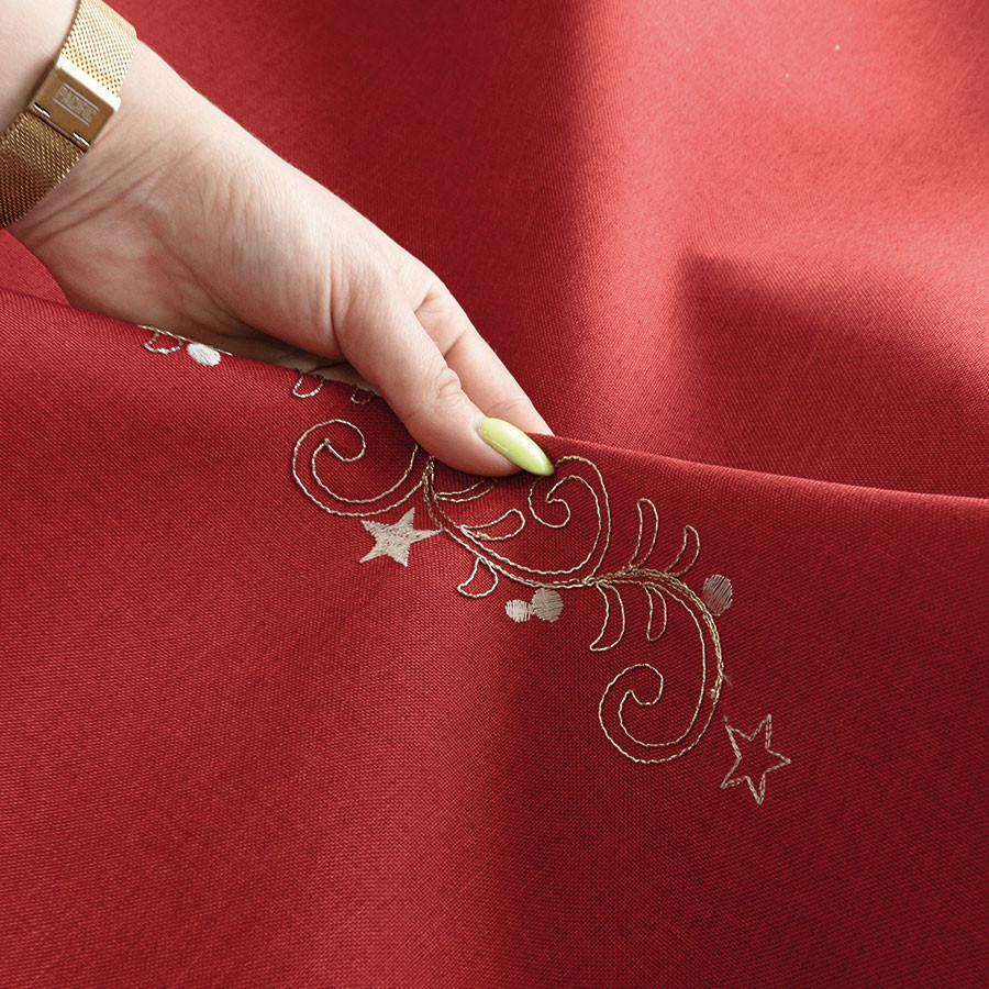 KLASYCZNE ŚWIĘTA Obrus, szerokość 140cm x wysokość 260cm, kolor 003 czerwony (do wyczerpania zapasu)