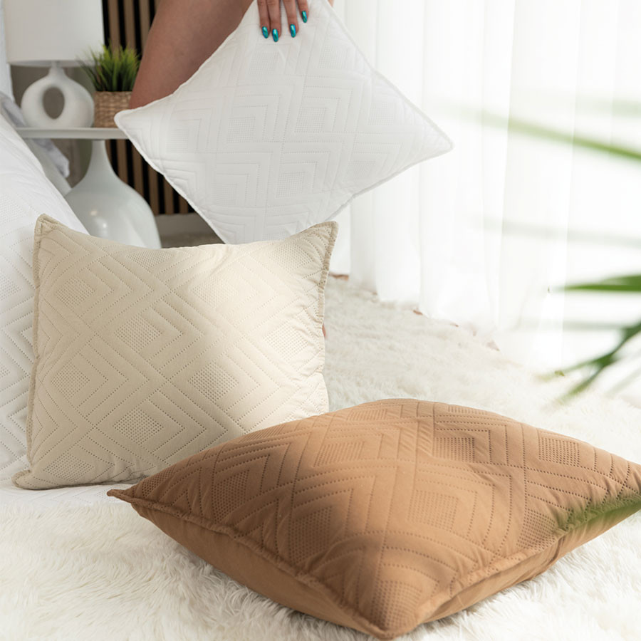 AVILA Poszewka dekoracyjna, 40x40cm, kolor 018 brązowy