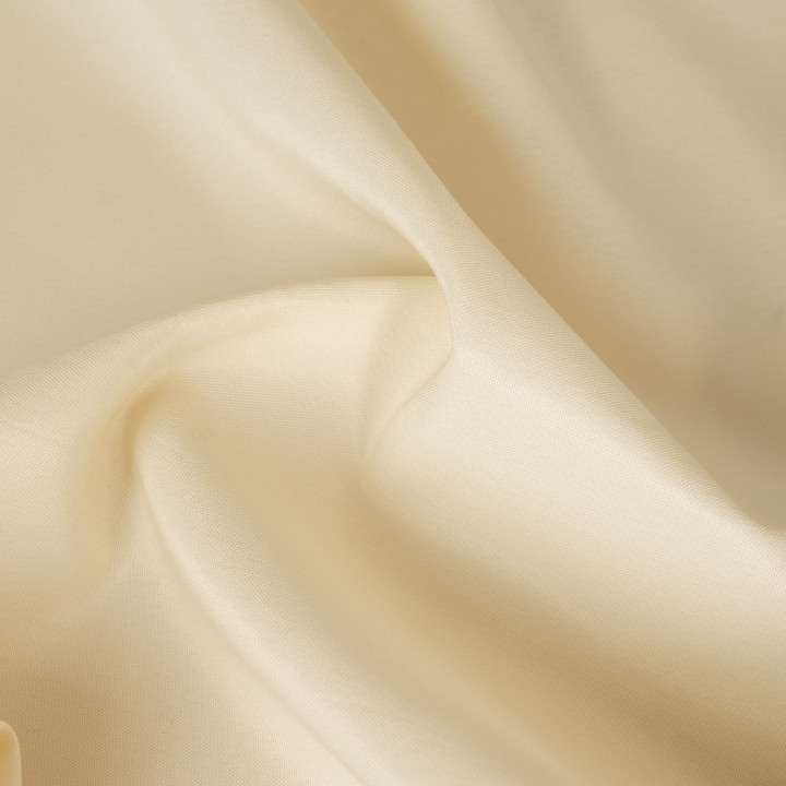 GARDENIA Zasłona gotowa na przelotkach, szerokość 140cm x wysokość 240cm, kolor 002 ciemny kremowy 