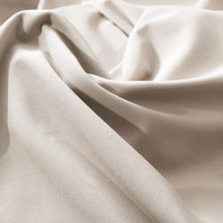 BLACKOUT VELVET Zasłona gotowa na przelotkach, szerokość 140cm x wysokość 240cm, kolor 016 kremowy