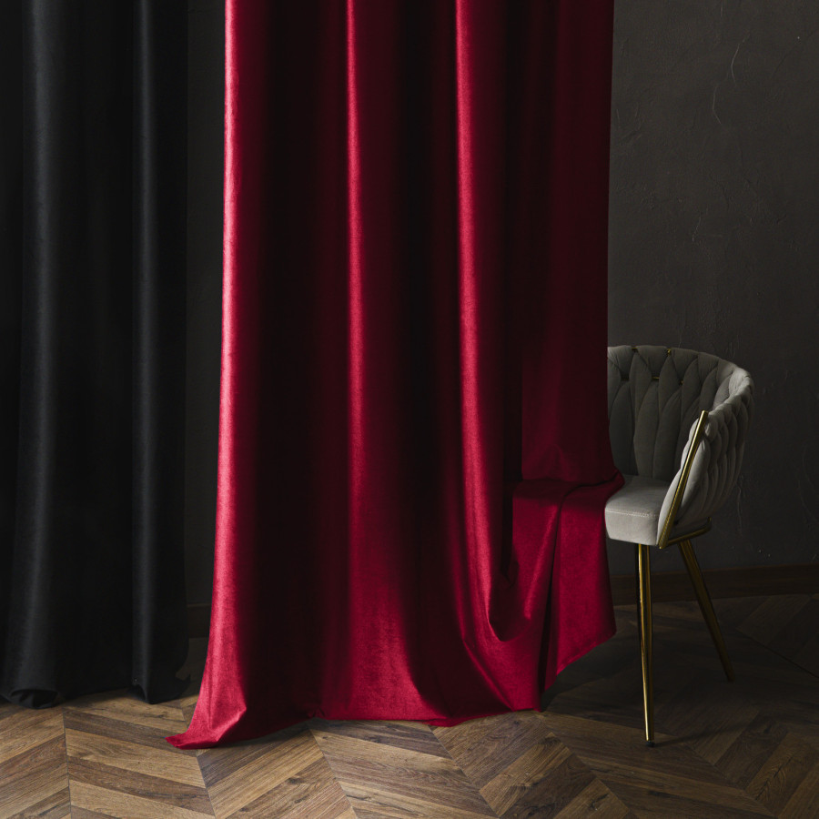 BLACKOUT VELVET Zasłona gotowa na przelotkach, szerokość 140cm x wysokość 240cm, kolor 043 czerwony