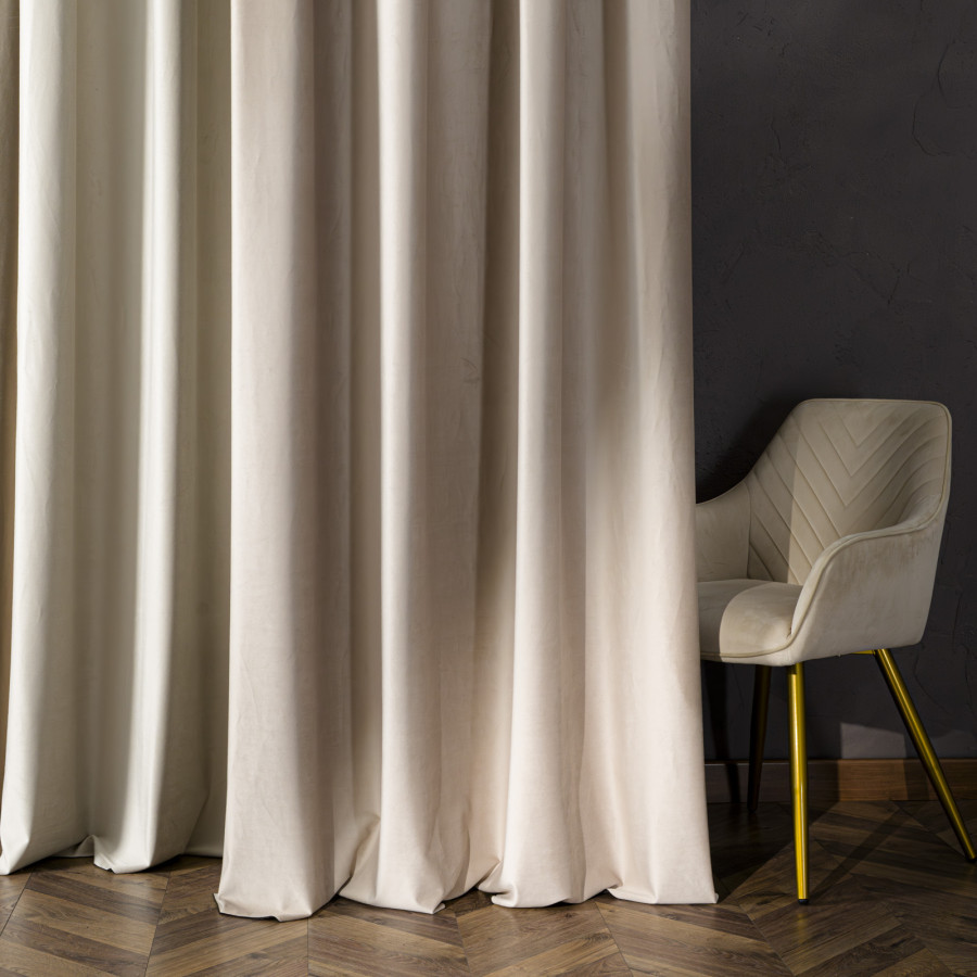 BLACKOUT VELVET Zasłona gotowa na przelotkach, szerokość 140cm x wysokość 250cm, kolor 015 ciemny kremowy