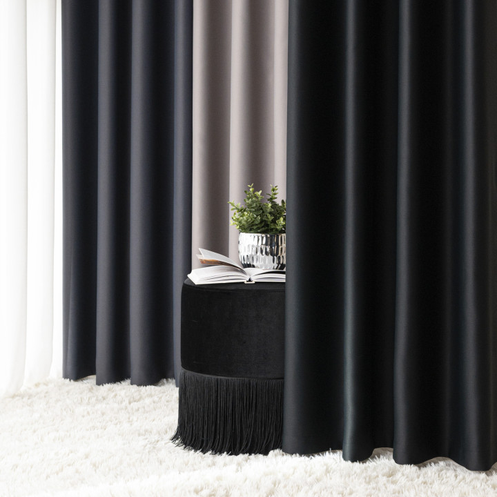 DONA Zasłona gotowa na przelotkach z tkaniny zaciemniającej blackout · czarny · 140x230 cm