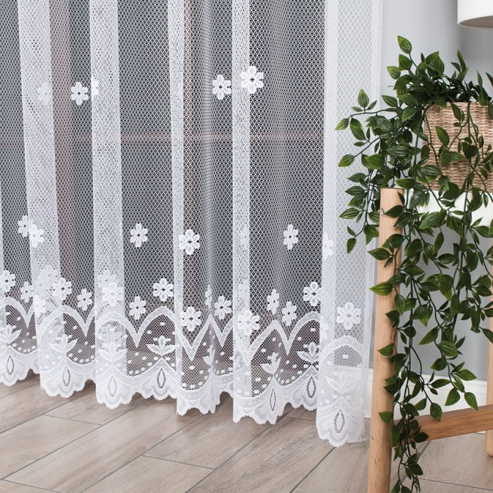 Firanka żakardowa ze wzorem pasowym, wysokość 250cm, kolor 001 biały