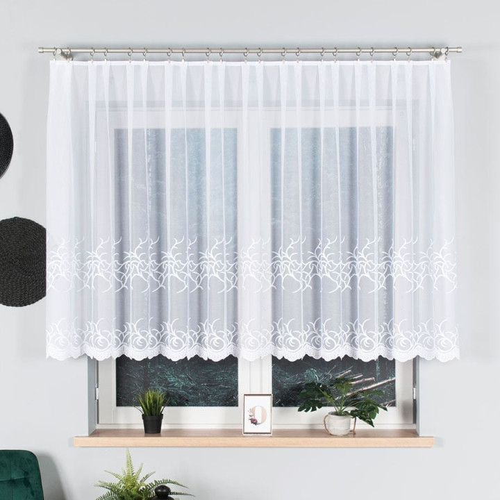 Firanka żakardowa ze wzorem pasowym, wysokość 130cm, kolor 001 biały