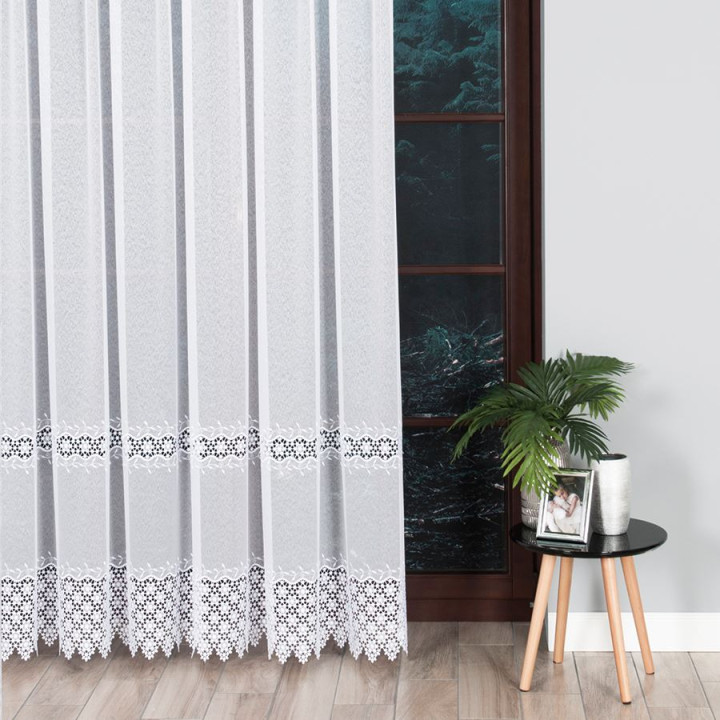 Firanka z aplikacją na markizecie ze wzorem pasowym, wysokość 280cm, kolor 001 biały