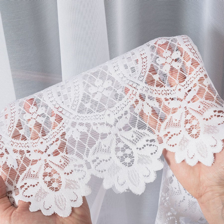 Firanka żakardowa ze wzorem pasowym, wysokość 250cm, kolor 001 biały
