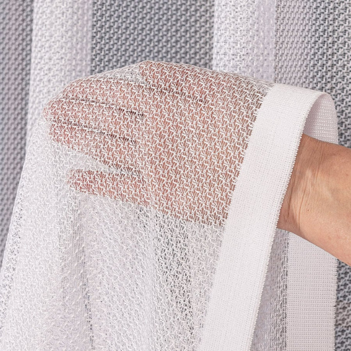 Firanka żakardowa ze wzorem po całości, wysokość 330cm, kolor 001 biały