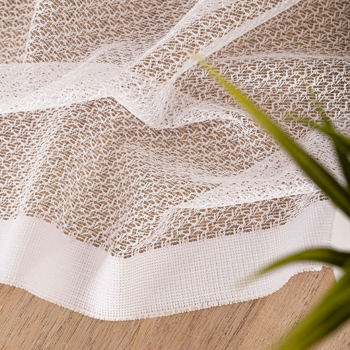 Firanka żakardowa ze wzorem po całości, wysokość 230cm, kolor 001 biały